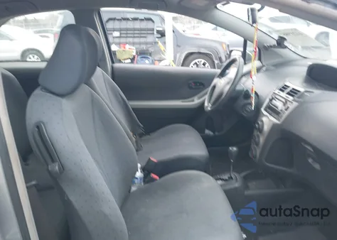 2010 Toyota Yaris z USA, uszkodzony, nr VIN JTDJT4K35A5320509